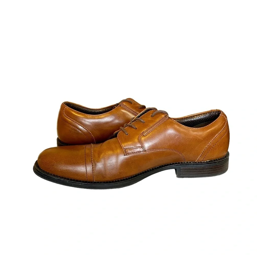 Dockers Garfield - Lace‎ Up Oxford shoes with Cap Toe Size 10.5M